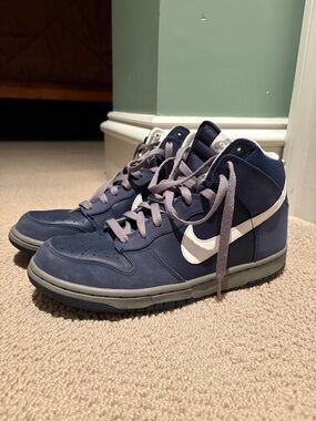 Nike Men’s Navy and White High-Top Dunk Sneakers